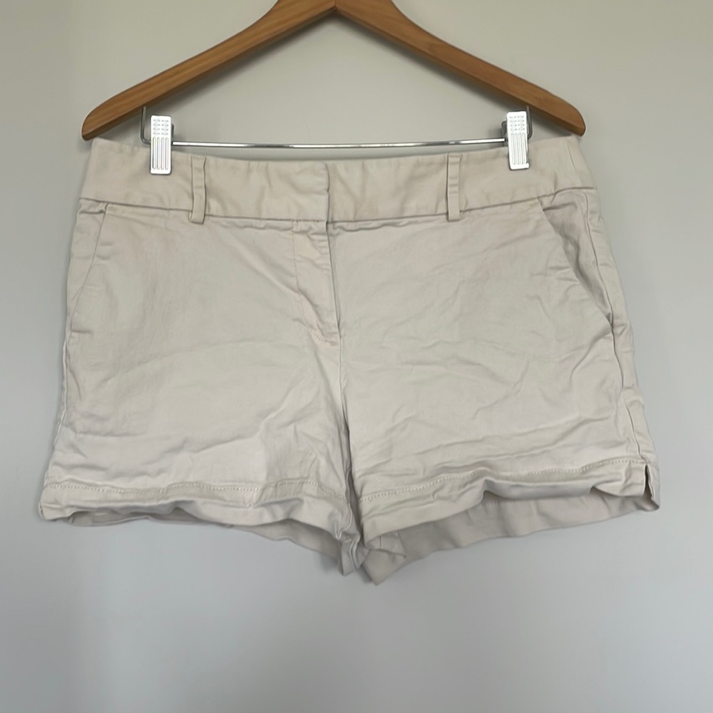 Loft The Riviera Short Shorts Sz 10 EUC